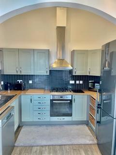 2 bedroom flat to rent, 2 Hillhead Street, Glasgow, G12