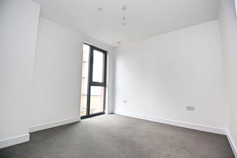 2 bedroom flat to rent, Charlotte House, Sutton