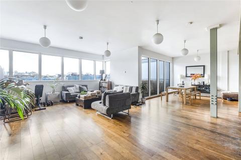 2 bedroom penthouse to rent, Tanner Street, London, SE1