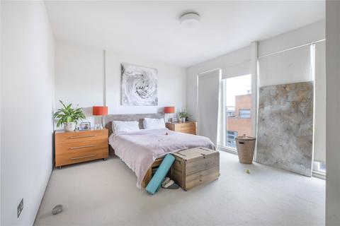 2 bedroom penthouse to rent, Tanner Street, London, SE1