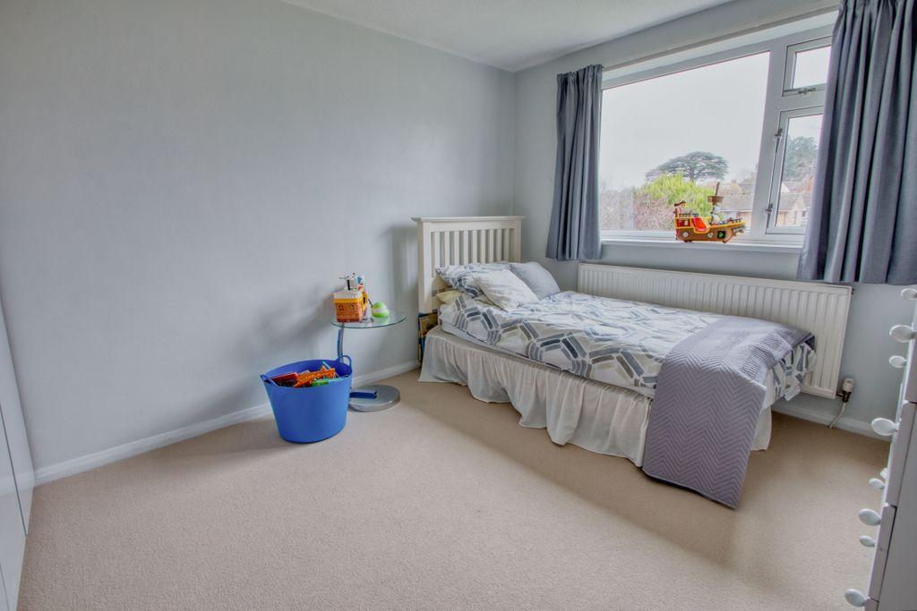 Bedroom 2 (Double)