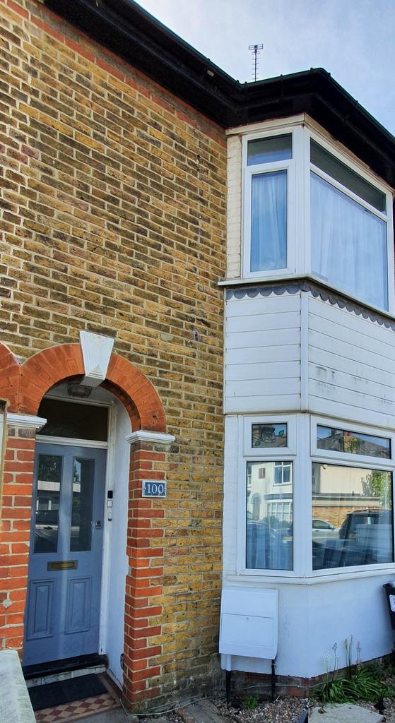 Nelson Road, Whitstable 1 bed flat £850 pcm (£196 pw)