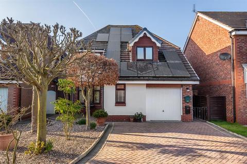 4 bedroom detached house for sale - Harthill Avenue, Leconfield , East Yorkshire, HU17 7LN