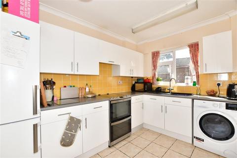15 Goudhurst Close, Canterbury, CT2 7TU