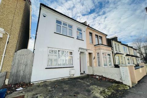 6 bedroom house to rent - Guildford Road, Southend On Sea