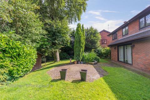 3 Braewood Close, Bury, BL9 7PG