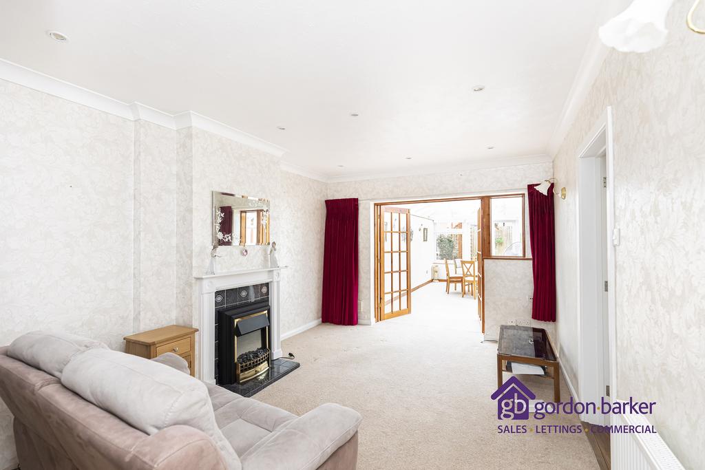 Castle Road, Bournemouth BH9 3 bed semidetached house £350,000