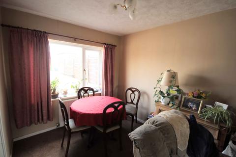 11 Cherry Tree Drive, Greetland, Halifax, HX4 8HU