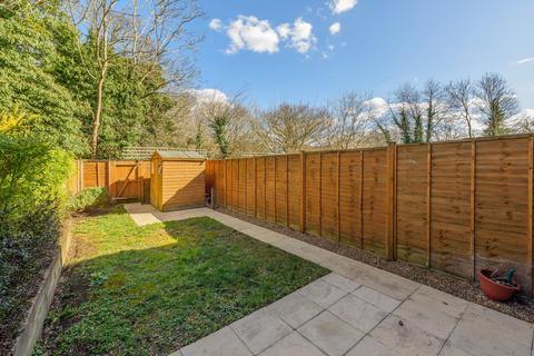7 Lescot Place, Bromley, BR2 9TW