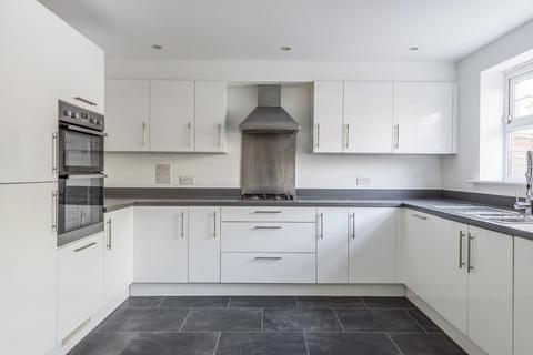 7 Lescot Place, Bromley, BR2 9TW