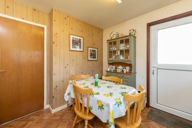 Breakfasting Kitchen