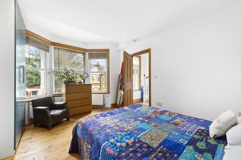 19 Deans Road, London, W7 3QD