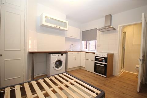 Studio to rent, Baillie Road, Guildford, Surrey, GU1