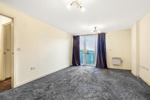 1 bedroom flat for sale, Slough,  Berkshire,  SL1