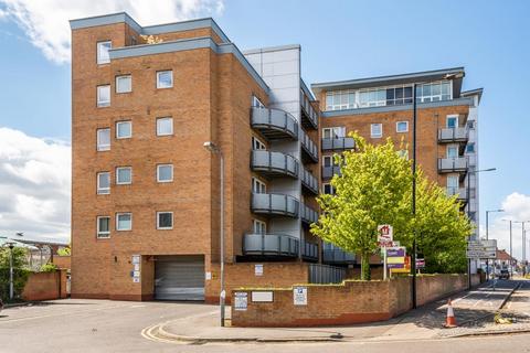 Slough, Berkshire, SL1