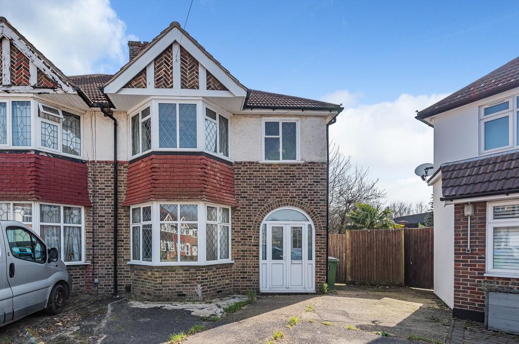 Kidbrooke Park Road Blackheath SE3 3 bed semidetached house £750,000