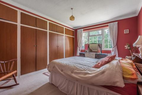 22 Greenways Drive, Ascot, SL5 9QS