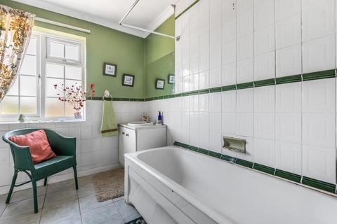 22 Greenways Drive, Ascot, SL5 9QS