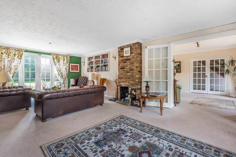 22 Greenways Drive, Ascot, SL5 9QS