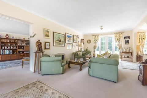 22 Greenways Drive, Ascot, SL5 9QS
