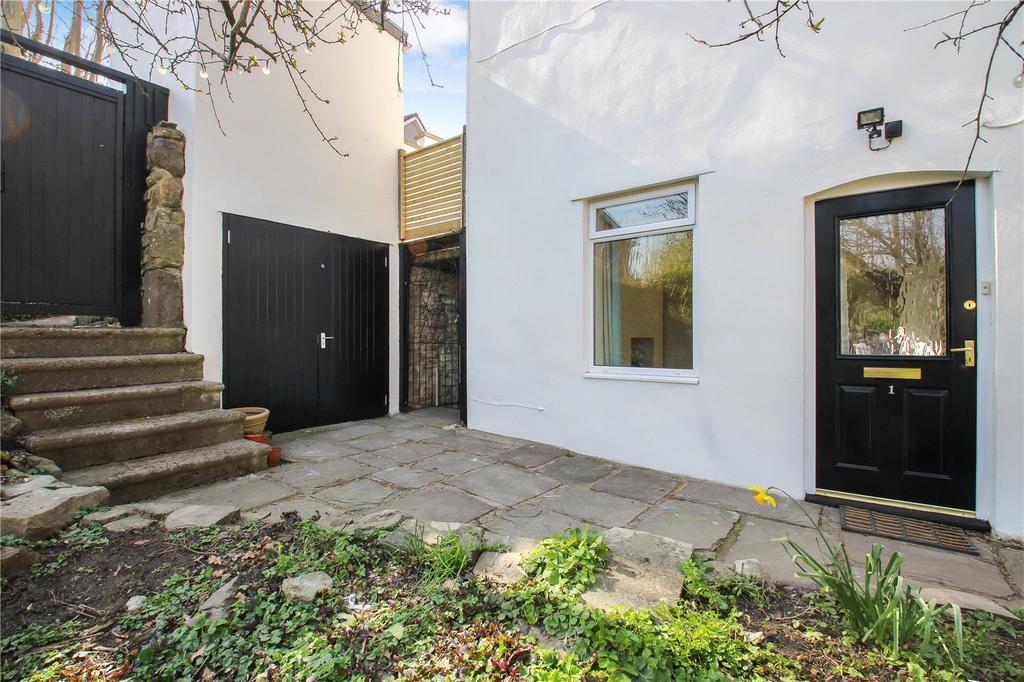 The Rock, Brislington, Bristol, BS4 2 bed end of terrace house £350,000