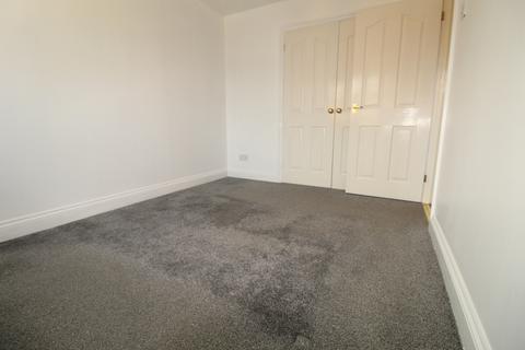 3 bedroom semi-detached house to rent, Aylesbury, HP19
