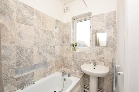 20 Manor Square, Dagenham, RM8 3SA