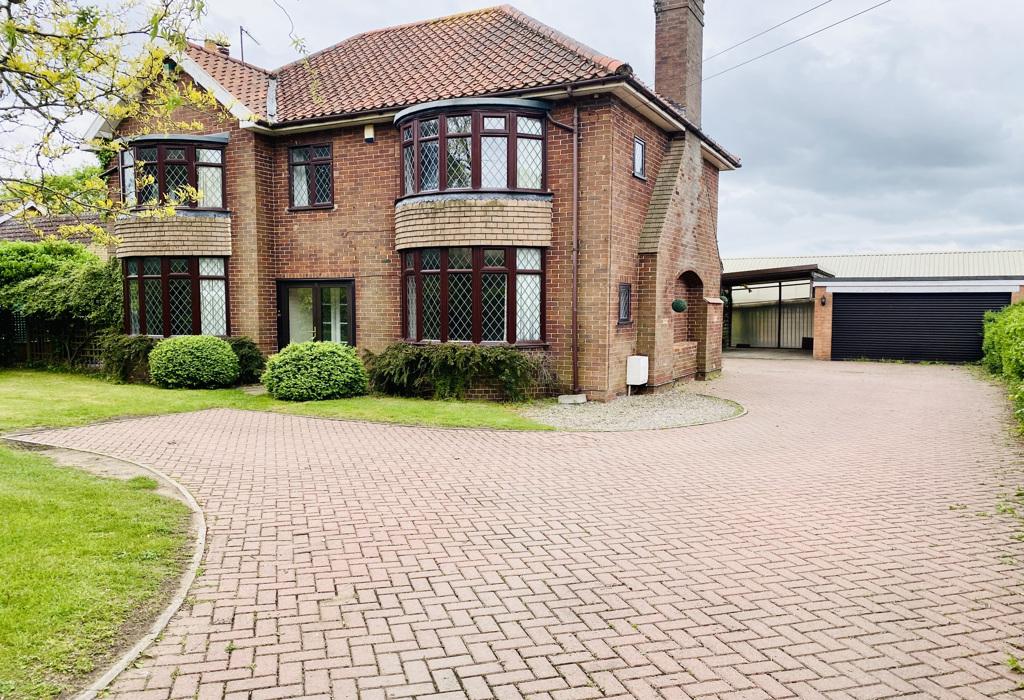 Medstone, Thirsk Road, Easingwold... 4 bed detached house £1,400 pcm