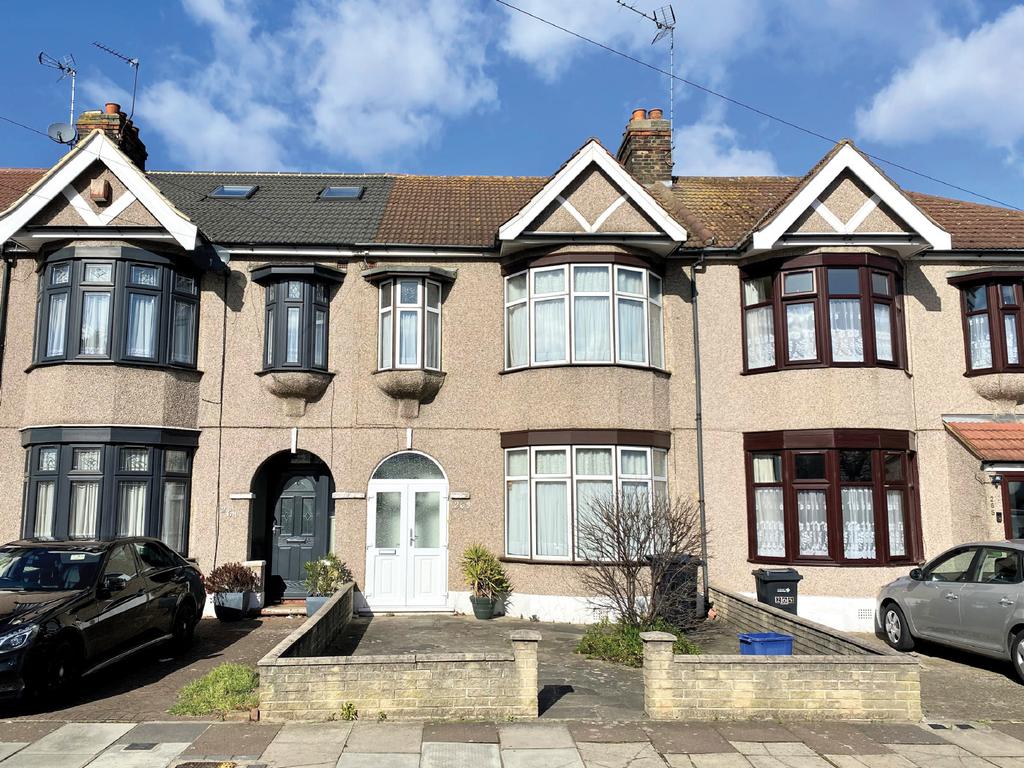 263 Ashburton Avenue, Ilford, Essex 3 bed terraced house £300,000