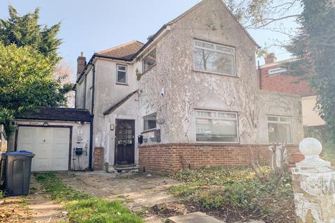 50 Ridgemount Avenue, Coulsdon, CR5 3AQ