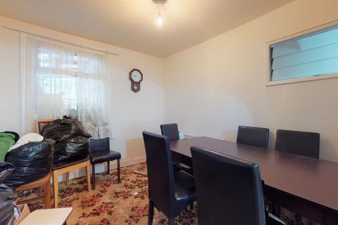 16 Elthruda Road, London, SE13 6SR