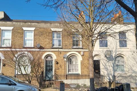 15 Edwin Street, Gravesend, DA12 1EH