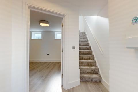 Flat 1, 408 Lea Bridge Road, London, E10 7DY