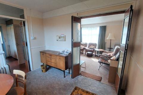 14 Dyson Close, Windsor, SL4 3LZ