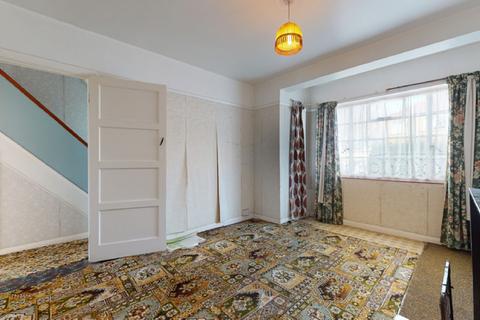 3 Berkshire Way, Mitcham, CR4 1QH
