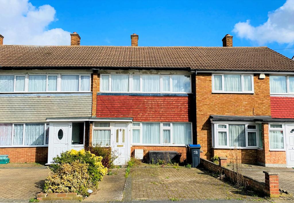 4 Guyatt Gardens, Mitcham, Surrey 3 bed terraced house £310,000