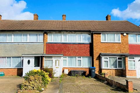 4 Guyatt Gardens, Mitcham, CR4 2LN