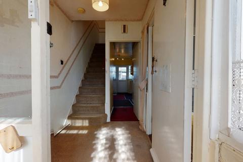 4 Guyatt Gardens, Mitcham, CR4 2LN