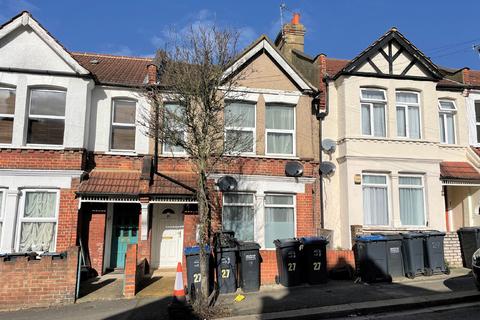 27 Lenham Road, Thornton Heath, CR7 8QT