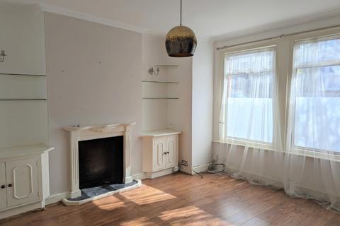 27 Lenham Road, Thornton Heath, CR7 8QT