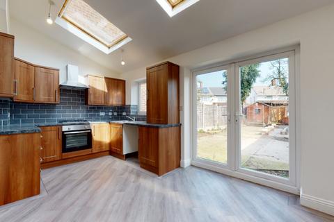 68 Warwick Road, Walthamstow, London, E17 5NP