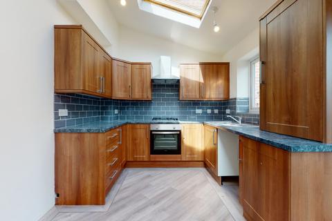 68 Warwick Road, Walthamstow, London, E17 5NP