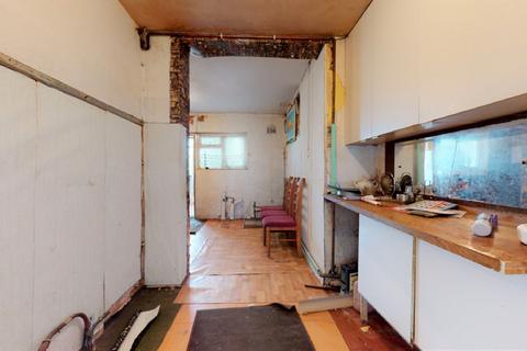 10 Crabtree Avenue, Wembley, HA0 1LP