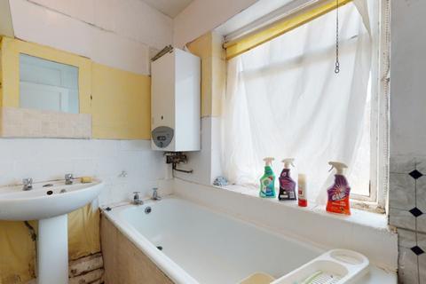 10 Crabtree Avenue, Wembley, HA0 1LP