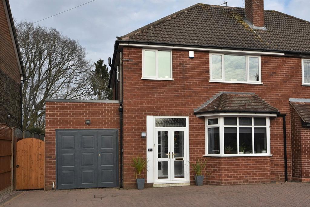 Raddens Road, Halesowen, West... 3 bed semidetached house £425,000