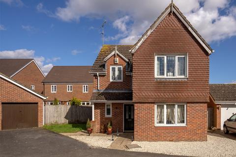 4 bedroom detached house for sale, De Burgh Gardens, Tadworth, KT20