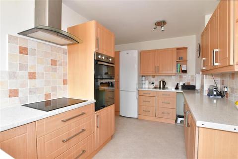6 Dorcas Gardens, Broadstairs, CT10 1BS