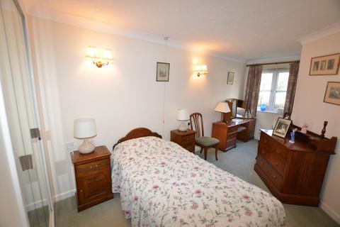 1 bedroom apartment for sale - Archers Court, Salisbury, Wiltshire, SP1