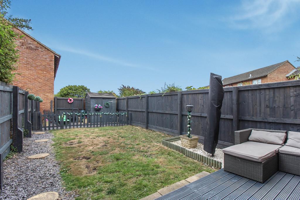 Ludlow Close, Westbury 2 bed terraced house £225,000