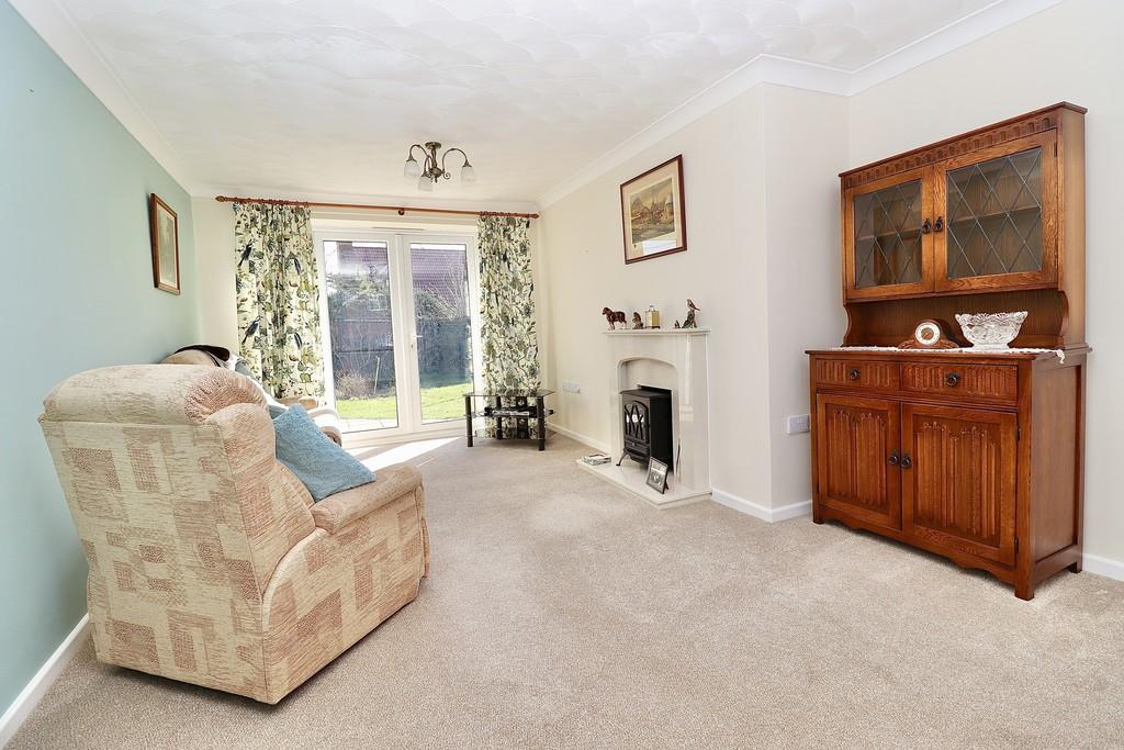 Minster Drive, Cherry Willingham... 2 bed detached bungalow £225,000